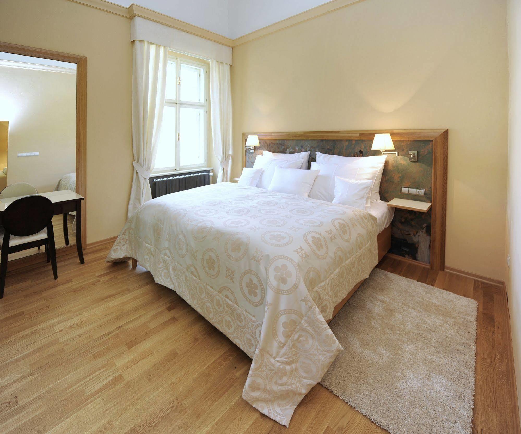 Chateau Heralec Boutique Hotel & Spa By L'Occitane Zewnętrze zdjęcie